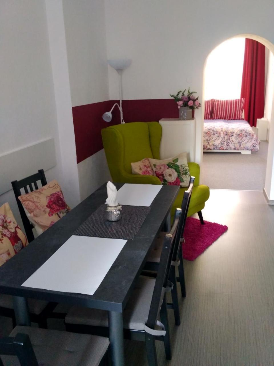 奥洛穆茨Apartman 4U Centrum + Free Parking公寓 外观 照片